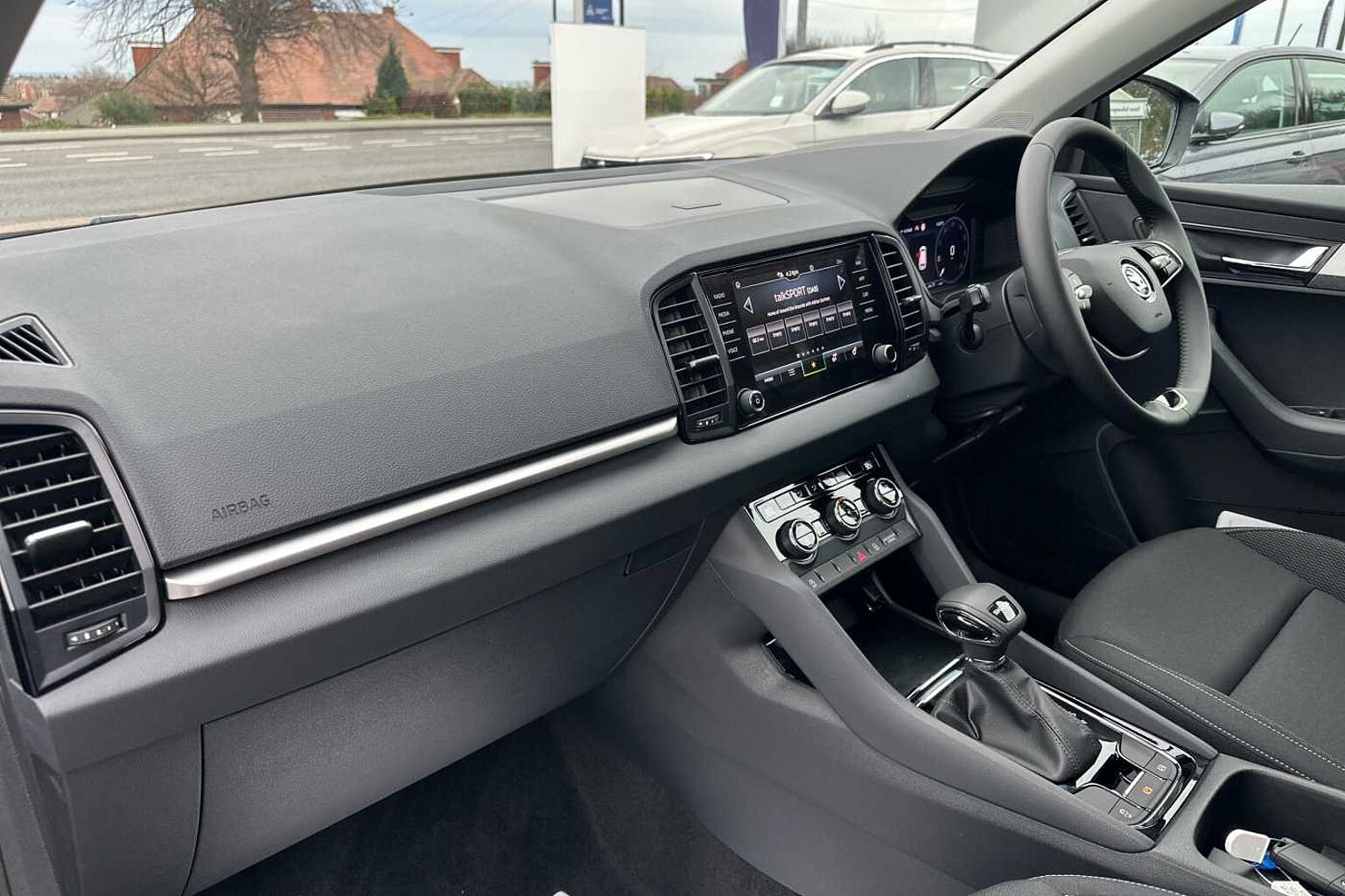 SKODA Karoq SUV 1.5 TSI (150ps) SE Drive ACT DSG