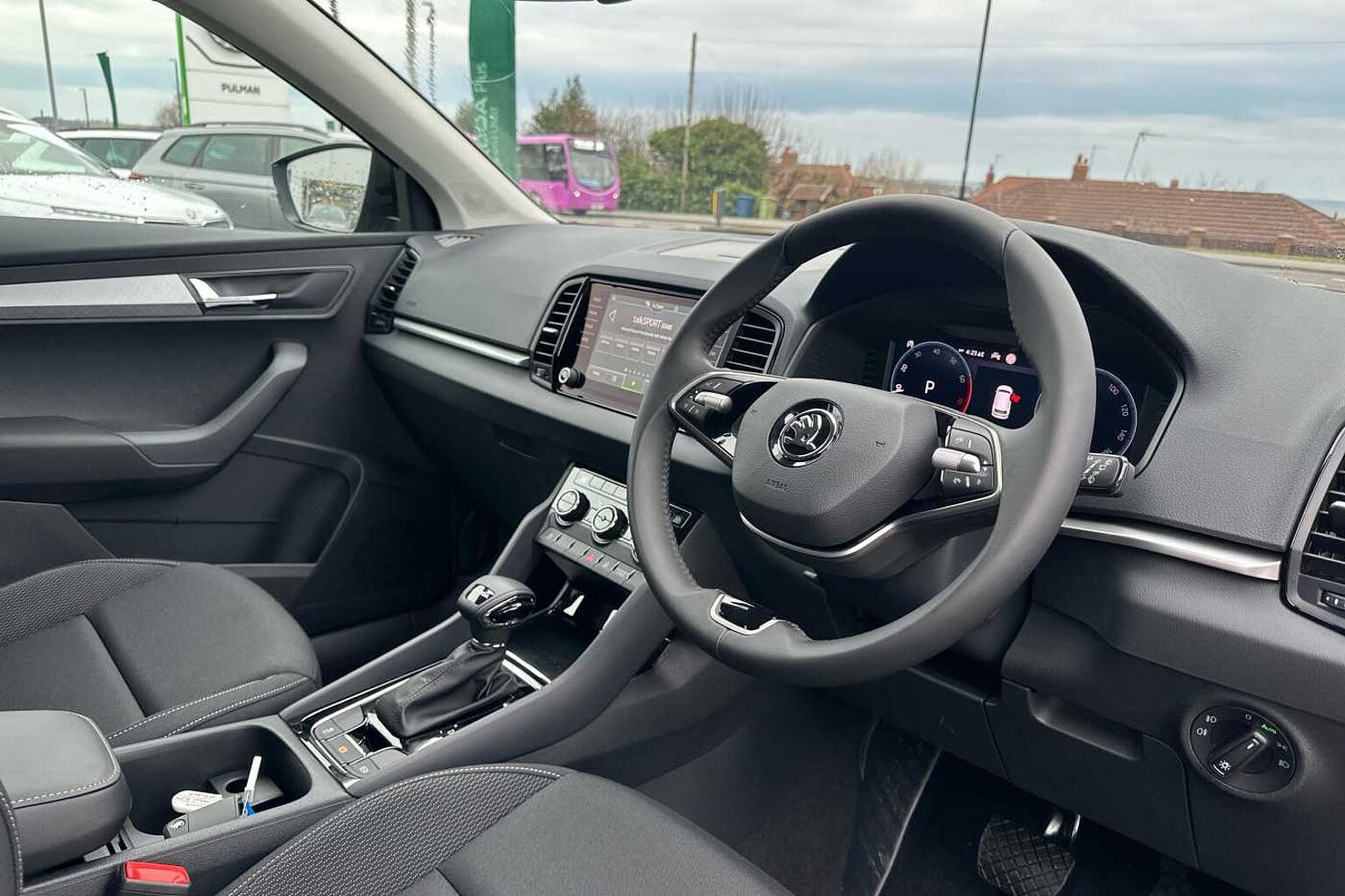 SKODA Karoq SUV 1.5 TSI (150ps) SE Drive ACT DSG