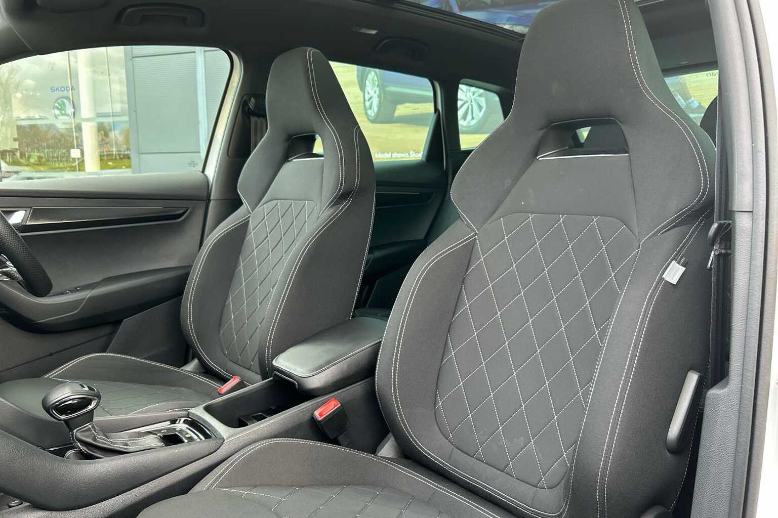 SKODA Karoq SUV 1.5 TSI (150ps) SportLine ACT DSG
